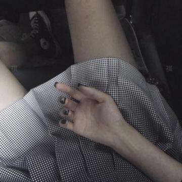 如果只能在上海待一天，有什么美食值得推荐？